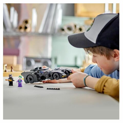 LEGO DC Batmobile Batmanin Joker Takibi 76224