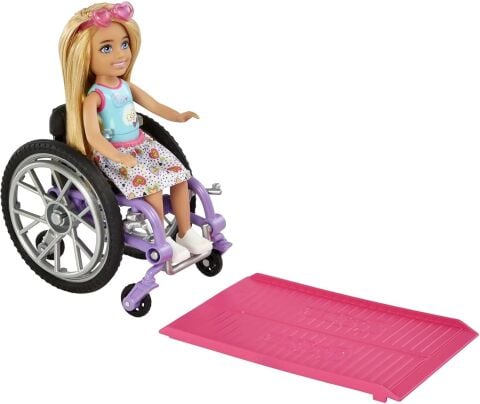 Barbie Chelsea Bebek ve Tekerlekli Sandalye HGP29
