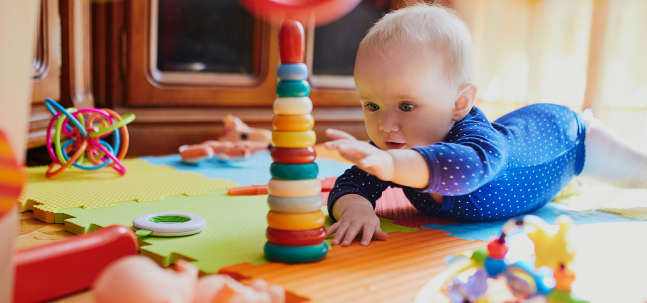 Bebeklerde Aya Göre Oyuncak Seçimi