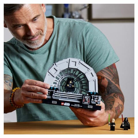 LEGO Star Wars  Emperor’s Throne Room Dioraması 75352