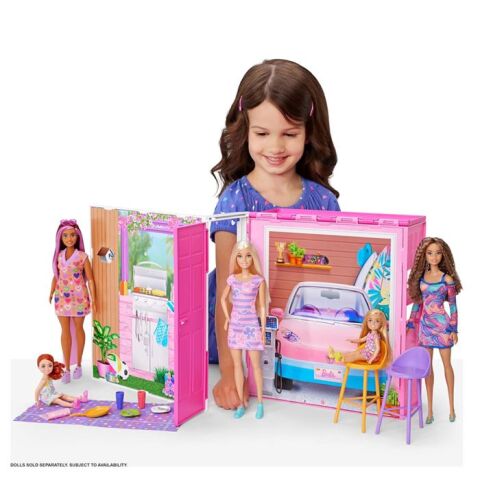 Barbie Portatif Tatil Evi Bebek ve Oyun Seti HRJ77