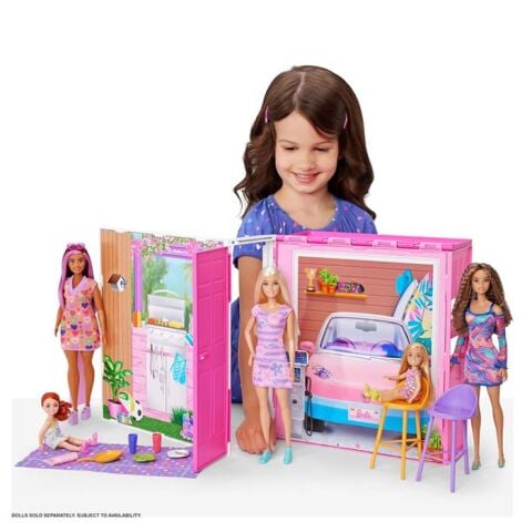 Barbie Portatif Tatil Evi Bebek ve Oyun Seti HRJ77
