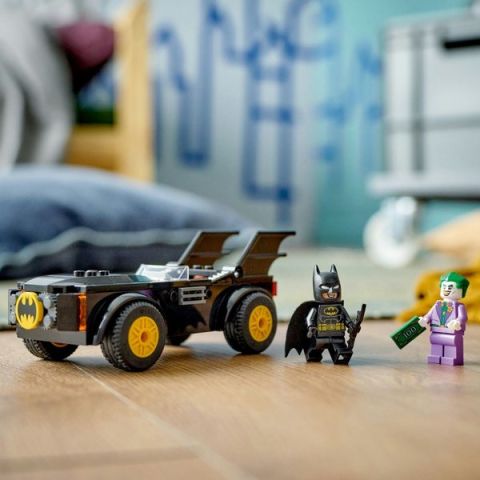 LEGO DC Batmobile Takibi: Batman Jokere Karşı 76264