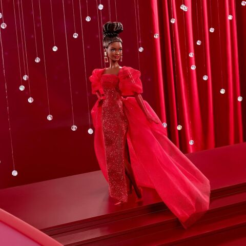 Barbie Mattel'in Özel 80. Doğum Günü Barbie Doll Simli Kırmızı Tül Elbise İkonik Koleksiyon Bebek, Kahverengi JBJ18