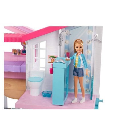 Barbienin Malibu Evi FXG57